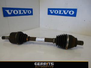 Usagé Arbre de transmission avant gauche Volvo V70 (BW) 1.6 DRIVe 16V Prix € 66,00 Règlement à la marge proposé par Gerrits Automotive