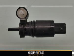 Used Windscreen washer pump BMW Mini One/Cooper (R50) 1.6 16V One Price € 21,98 Margin scheme offered by Gerrits Automotive