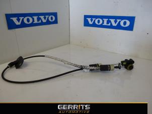 Usados Cable de cambio de caja de cambios Volvo V60 I (FW/GW) 1.6 T4 16V Precio € 49,50 Norma de margen ofrecido por Gerrits Automotive