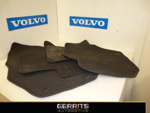 Used Set of mats Volvo V60 I (FW/GW) 1.6 T4 16V Price € 44,00 Margin scheme offered by Gerrits Automotive