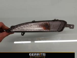 Used Indicator, left Opel Astra J Sports Tourer (PD8/PE8/PF8) 1.6 CDTI 16V Price € 25,30 Margin scheme offered by Gerrits Automotive