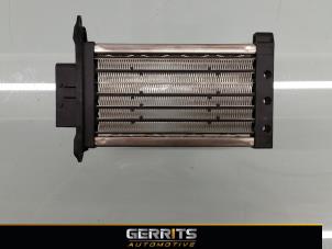 Used Heating element Renault Clio III (BR/CR) 1.5 dCi 70 Price € 28,60 Margin scheme offered by Gerrits Automotive