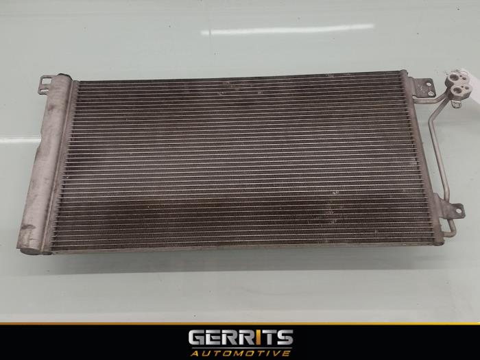 Usagé Radiateur clim Volkswagen Transporter T5 1.9 TDi Prix € 80,30 Règlement à la marge proposé par Gerrits Automotive BV