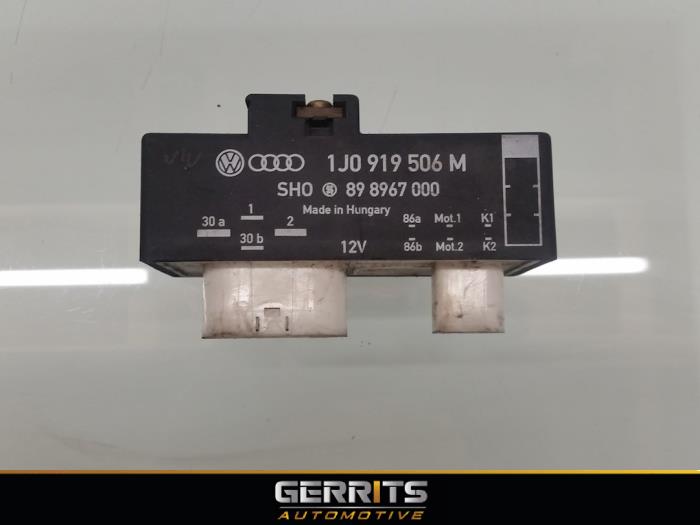 Usagé Ordinateur refroidisseur Volkswagen Polo IV (9N1/2/3) 1.4 16V Prix € 21,98 Règlement à la marge proposé par Gerrits Automotive BV