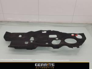 Używane Mata izolacyjna srodkowy przód Citroen C1 1.0 Vti 68 12V Cena € 33,00 Procedura marży oferowane przez Gerrits Automotive
