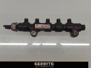 Used Fuel injector nozzle Peugeot 308 SW (4E/H) 1.6 HDiF 16V Price € 19,99 Margin scheme offered by Gerrits Automotive
