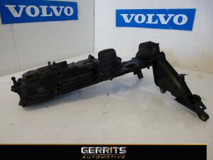 Used Rocker cover Volvo V60 I (FW/GW) 1.6 DRIVe Price € 29,99 Margin scheme offered by Gerrits Automotive