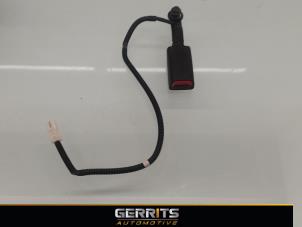 Usagé Attache ceinture avant droite Kia Picanto (TA) 1.0 12V Prix € 25,30 Règlement à la marge proposé par Gerrits Automotive