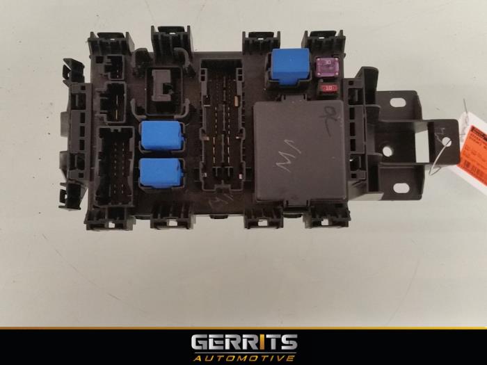 Fuse box Suzuki Alto 1.0 12V 68K10 ORGINEEL Jawie autoparts