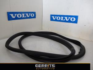 Used Rear door seal 4-door, right Volvo V60 I (FW/GW) 1.6 DRIVe Price € 25,30 Margin scheme offered by Gerrits Automotive