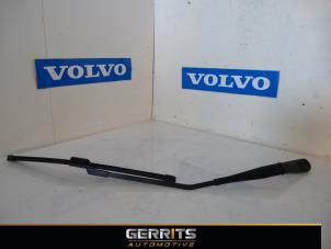 Używane Ramie wycieraczki przedniej Volvo V60 I (FW/GW) 1.6 DRIVe Cena € 19,99 Procedura marży oferowane przez Gerrits Automotive