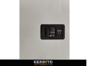 Używane Przelacznik reflektora LHV Opel Agila (B) 1.0 12V Cena € 21,98 Procedura marży oferowane przez Gerrits Automotive