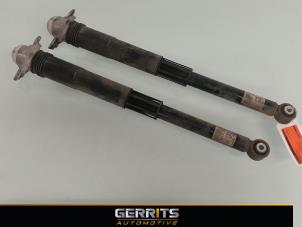Used Shock absorber kit Seat Leon ST (5FF) 1.2 TSI Ecomotive 16V Price € 52,80 Margin scheme offered by Gerrits Automotive