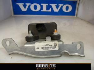 Używane Czujnik skretu kierownicy Volvo V50 (MW) 2.5 T5 20V Cena € 53,90 Procedura marży oferowane przez Gerrits Automotive