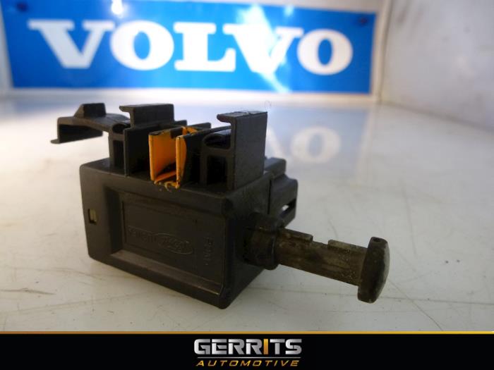 Używane Przelacznik Volvo V60 I (FW/GW) 1.6 DRIVe Cena € 19,99 Procedura marży oferowane przez Gerrits Automotive BV