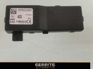 Used Central door locking module Opel Insignia 2.0 Turbo 16V Ecotec Price € 19,99 Margin scheme offered by Gerrits Automotive