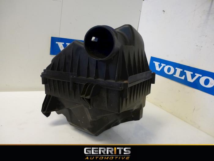 Begagnade Luftfilterhus Volvo V70 (BW) 2.0 D 16V Pris € 44,00 Marginaltabell erbjuds av Gerrits Automotive BV