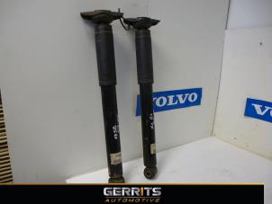 Used Shock absorber kit Volvo XC70 (BZ) 2.4 D 20V AWD Price € 53,90 Margin scheme offered by Gerrits Automotive