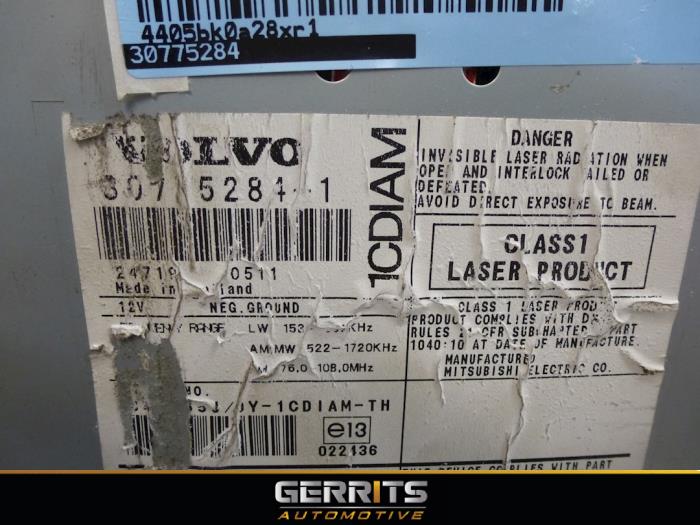 Radio CD player Volvo V50 1.8 16V - 30775284 MITSUBISHI ELECTRIC CO