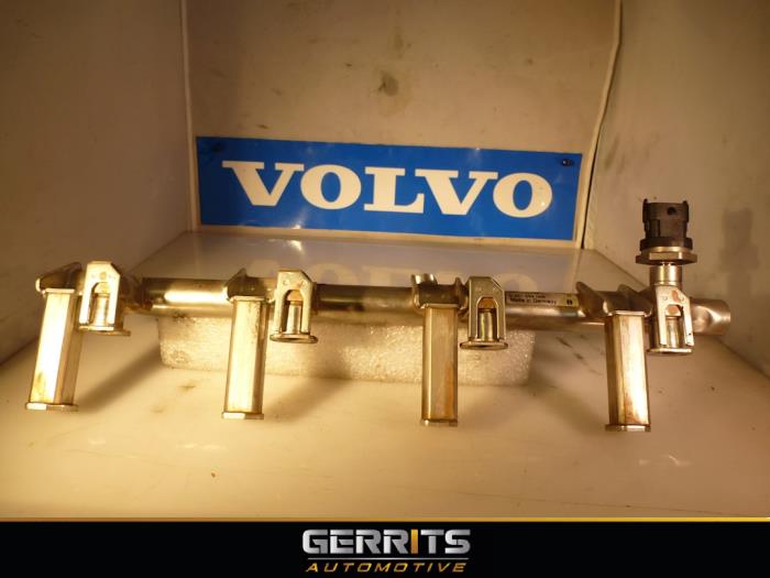 Listwa wtryskowa z Volvo V60 I (FW/GW) 1.6 T4 16V 2012