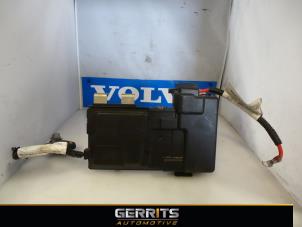 Used Fuse box Volvo V60 I (FW/GW) 1.6 DRIVe Price € 102,30 Margin scheme offered by Gerrits Automotive
