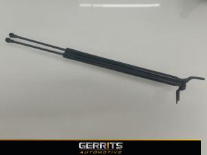 Used Set of tailgate gas struts Nissan Note (E11) 1.6 16V Price € 21,98 Margin scheme offered by Gerrits Automotive