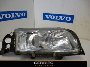 Used Headlight, right Volvo S80 (TR/TS) 2.4 20V 140 Price € 55,00 Margin scheme offered by Gerrits Automotive