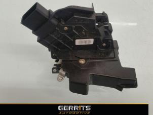 Usagé Serrure portière mécanique 2portes gauche Ford Focus 2 1.6 16V Prix € 34,10 Règlement à la marge proposé par Gerrits Automotive
