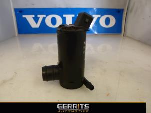 Używane Pompa spryskiwacza tyl Volvo V70 (SW) 2.4 20V 140 Cena € 19,99 Procedura marży oferowane przez Gerrits Automotive