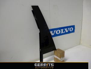 Usados Embellecedor de puerta Volvo XC70 (BZ) 2.4 D5 20V AWD Precio € 25,30 Norma de margen ofrecido por Gerrits Automotive