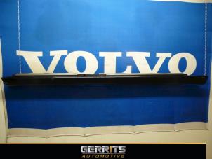 Używane Belka boczna prawa Volvo S70 Cena € 37,40 Procedura marży oferowane przez Gerrits Automotive