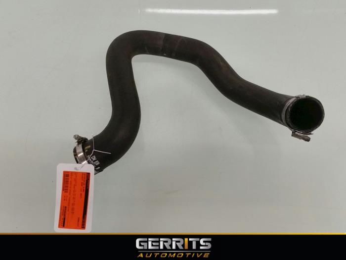 Intercooler hose from a Peugeot 3008 II (M4/MC/MJ/MR) 1.6 BlueHDi 120 2017