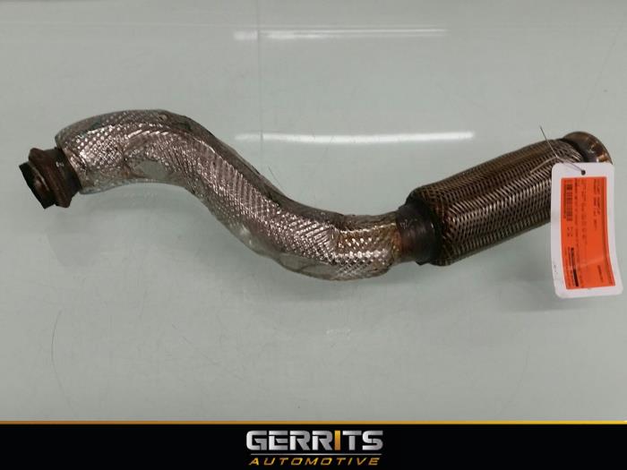 Exhaust front section from a Peugeot 3008 II (M4/MC/MJ/MR) 1.6 BlueHDi 120 2017