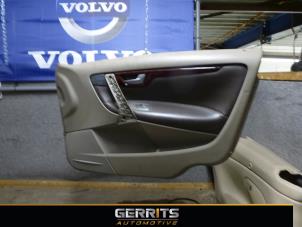 Usados Tapizado de puerta de 4 puertas derecha delante Volvo XC70 (SZ) Precio € 59,40 Norma de margen ofrecido por Gerrits Automotive