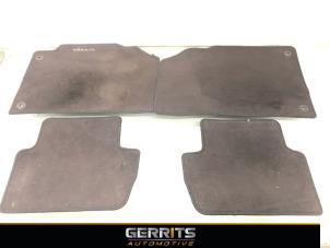 Used Set of mats Chevrolet Spark 1.0 16V Bifuel Price € 28,60 Margin scheme offered by Gerrits Automotive