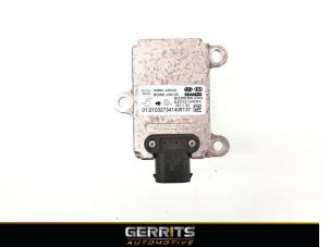 Gebrauchte Airbag Sensor Hyundai H-300 2.5 CRDi Preis € 21,98 Margenregelung angeboten von Gerrits Automotive