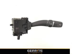 Usados Interruptor de limpiaparabrisas Hyundai H-300 2.5 CRDi Precio € 31,90 Norma de margen ofrecido por Gerrits Automotive