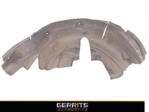 Used Wheel arch liner Renault Captur (2R) 0.9 Energy TCE 12V Price € 27,48 Margin scheme offered by Gerrits Automotive