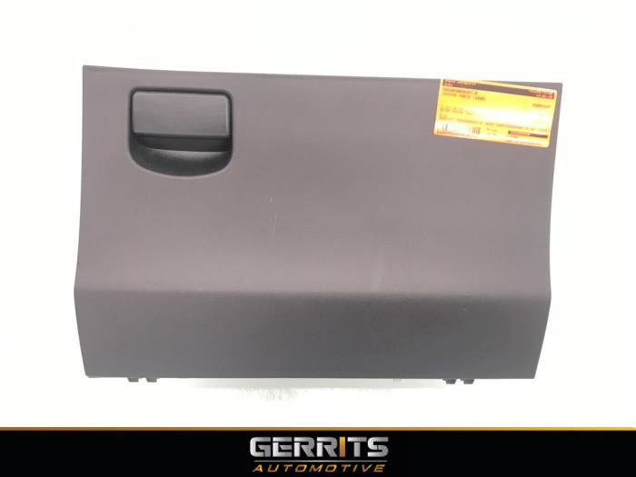 Begagnade Handskfack Toyota Yaris II (P9) 1.0 12V VVT-i Pris € 21,98 Marginaltabell erbjuds av Gerrits Automotive BV