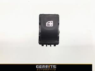 Used Electric window switch Renault Megane III Grandtour (KZ) 1.6 16V Price € 21,98 Margin scheme offered by Gerrits Automotive