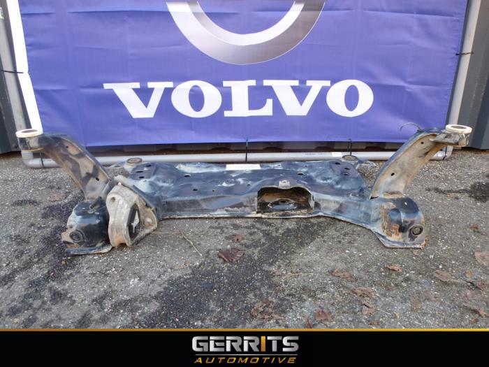 Begagnade Underram Volvo V40 (MV) 2.0 D2 16V Pris € 110,00 Marginaltabell erbjuds av Gerrits Automotive BV