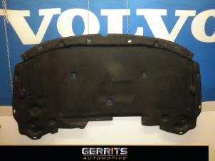 Używane Wygluszenie pokrywy silnika Volvo S60 I (RS/HV) 2.0 T 20V Cena € 79,20 Procedura marży oferowane przez Gerrits Automotive