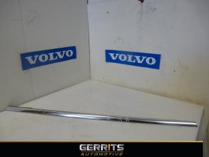 Used Window rubber Volvo V70 (BW) 2.0 D3 20V Price € 31,90 Margin scheme offered by Gerrits Automotive