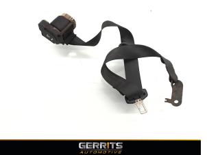 Used Rear seatbelt, left Volkswagen Touran (1T1/T2) 2.0 TDI 16V 140 Price € 28,60 Margin scheme offered by Gerrits Automotive