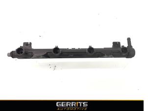 Used Fuel injector nozzle Volkswagen Polo IV (9N1/2/3) 1.4 16V 75 Price € 19,99 Margin scheme offered by Gerrits Automotive