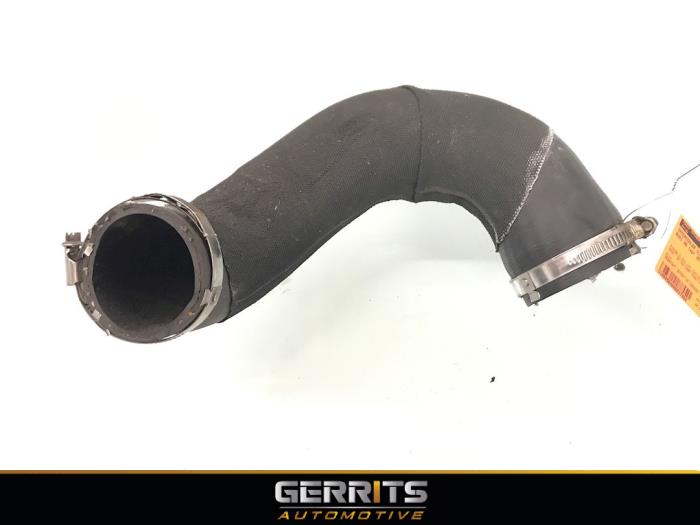 Gebrauchte Intercooler Schlauch Audi A6 Avant (C7) 3.0 TDI V6 24V Quattro Preis € 38,50 Margenregelung angeboten von Gerrits Automotive BV