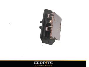 Used Heater resistor Daihatsu Terios (J2) 1.5 16V DVVT 4x2 Euro 4 Price € 21,98 Margin scheme offered by Gerrits Automotive