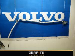 Used Roof curtain airbag, right Volvo V70 (BW) 2.0 D3 20V Price € 53,90 Margin scheme offered by Gerrits Automotive