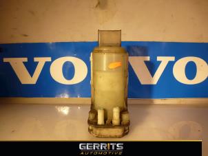 Usados Bomba de limpiaparabrisas delante Volvo 240/245 240 GLD,245 GLD6 Precio € 19,99 Norma de margen ofrecido por Gerrits Automotive