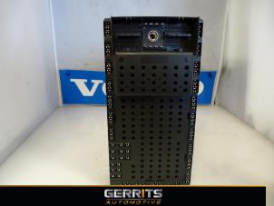 Used Fuse box Volvo S60 I (RS/HV) 2.4 20V 140 Price € 44,00 Margin scheme offered by Gerrits Automotive